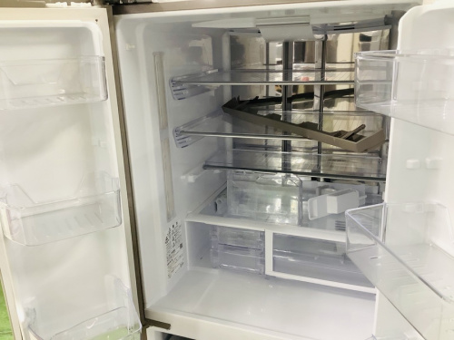 6ドア冷蔵庫のSHARP