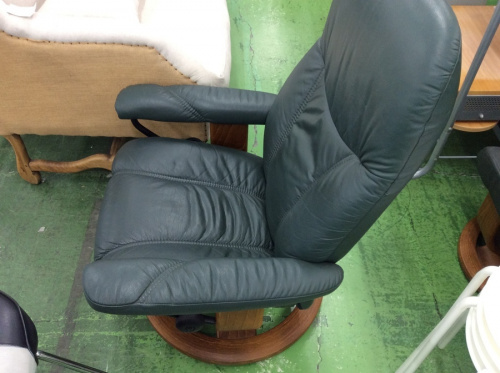 イスのリクライニングチェアー