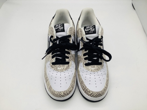 スニーカーのNIKE
