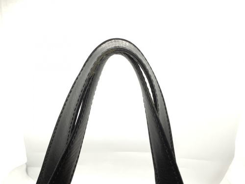 ルイヴィトンのLOUIS VUITTON