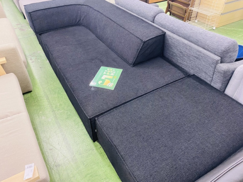 生活家具のオットマン