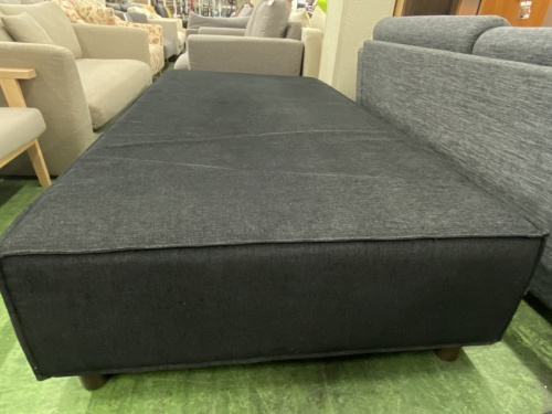 3人掛けソファーのエスティック