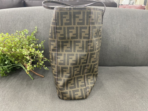 ズッカのトートバッグ