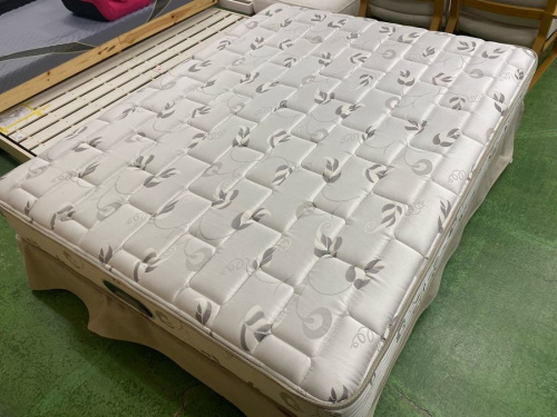 寝具のシモンズ