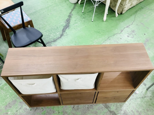万能収納のスタッキングシェルフ