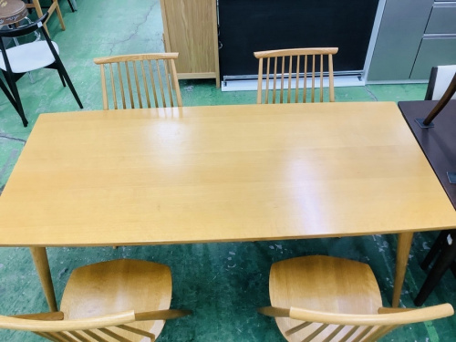 テーブルのダイニング5点セット