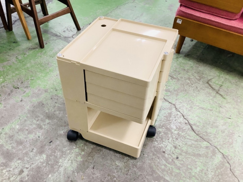 収納家具の万能収納