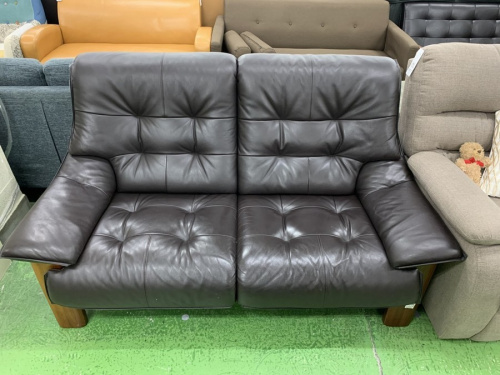 家具のソファ