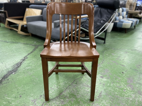 イスのACME Furniture