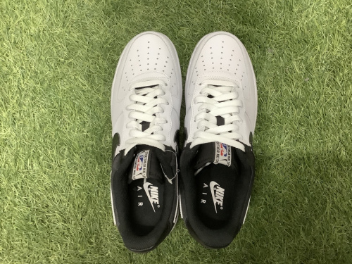 スニーカーのNIKE