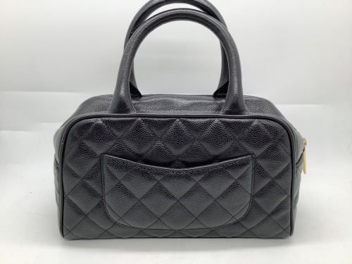 バッグのショルダーバッグ