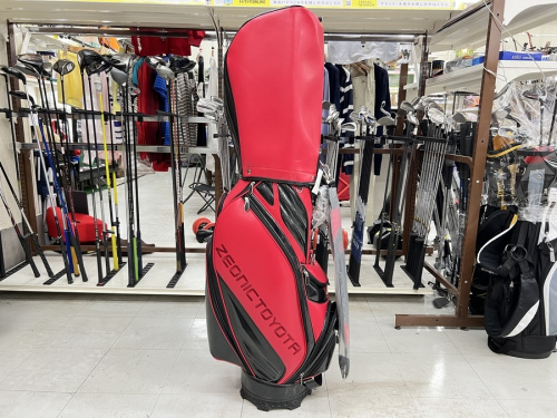 スポーツ用品のゴルフ