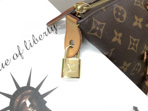ハンドバッグのLOUIS VUITTON