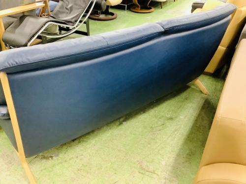 2人掛けソファーのkarimoku