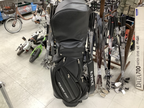 ゴルフ用品のゴルフバッグ