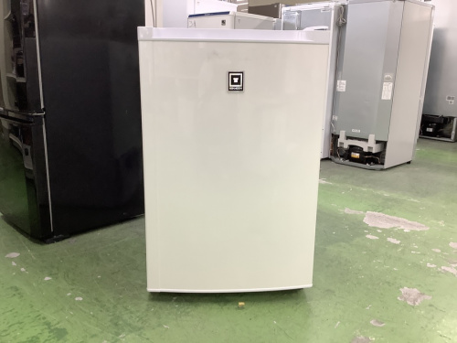 キッチン家電の冷凍庫