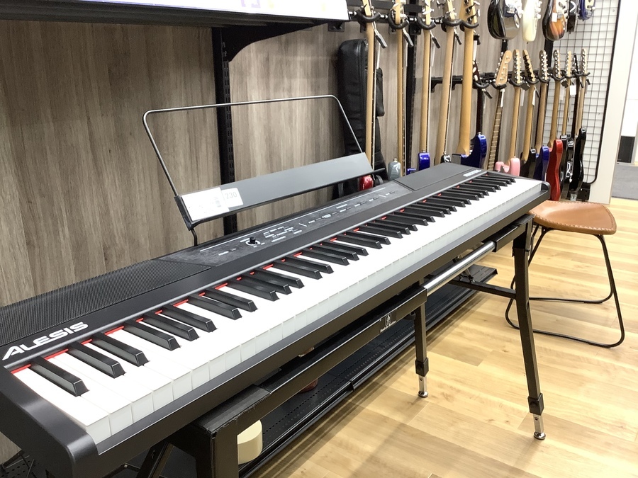 音楽を生活に♪ALESISの電子ピアノが入荷しました！｜2022年01月04日
