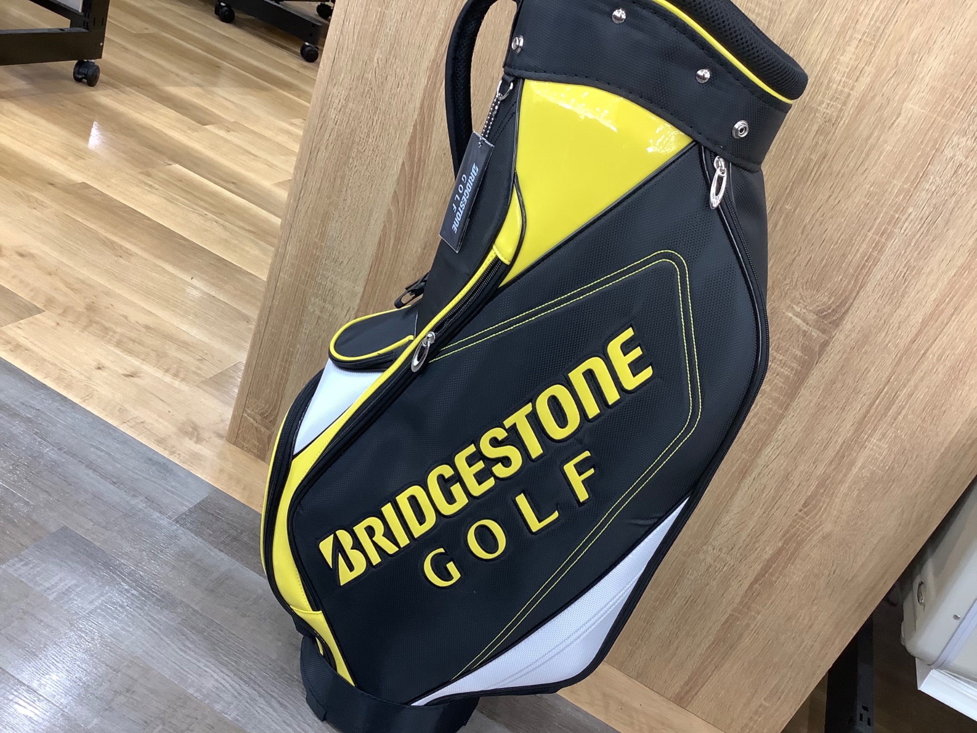 BRIDGESTONE ゴルフバッグ　未使用品 BRIDGESTON ] ブリヂストンゴルフバッグのご紹介です！！｜2023年04月