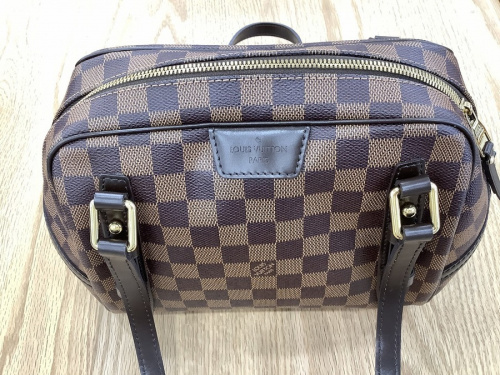 LOUIS VUITTONのルイ・ヴィトン