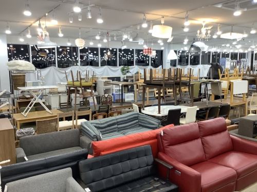 中古家具のダイニングセット