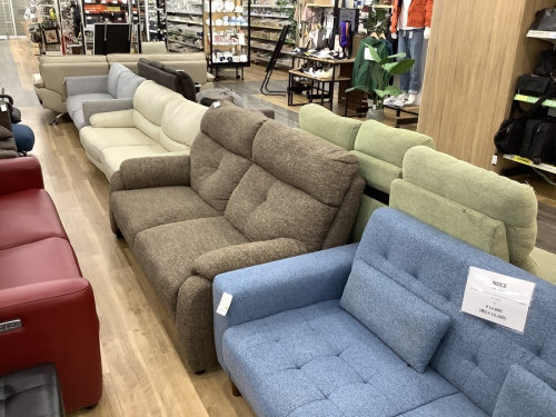 チェストのソファ