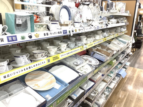 中古　食器のブランド　食器