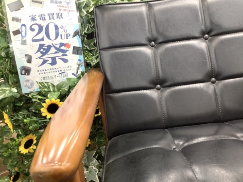 カリモクのカリモク60