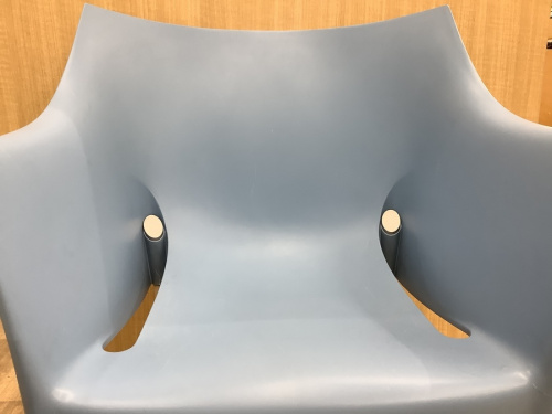 カルテルの家具