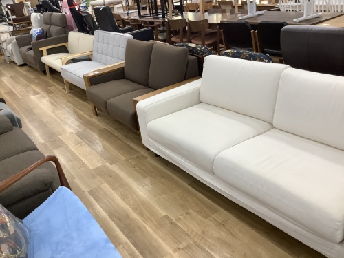 ダイニングテーブルの家具買取