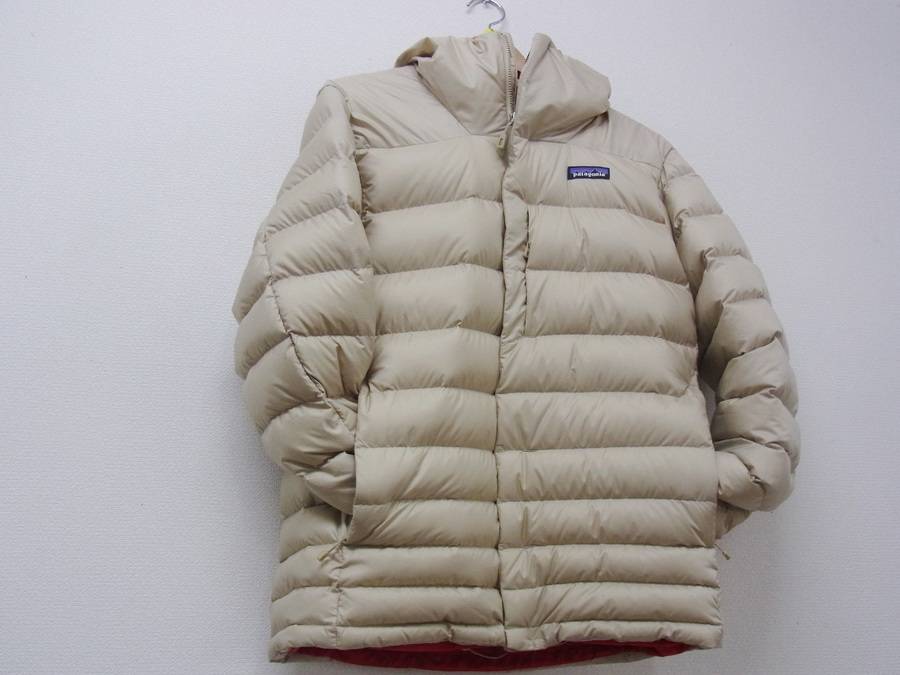 patagonia（パタゴニア）ハイロフトダウンセーターフーディーが買取