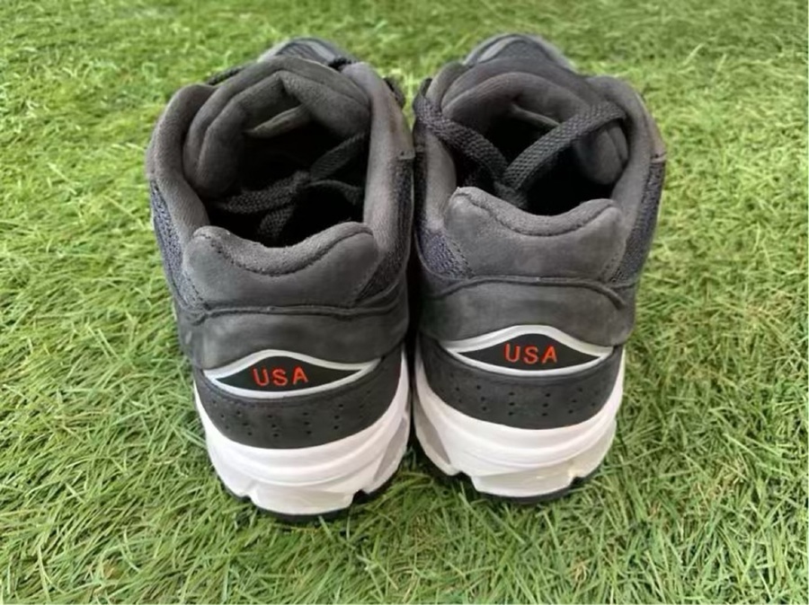 NEW BALANCE(ニューバランス)『MR2002』買取入荷【秦野店 NEW BALANCE(ニューバランス)『MR2002』買取入荷【秦野店