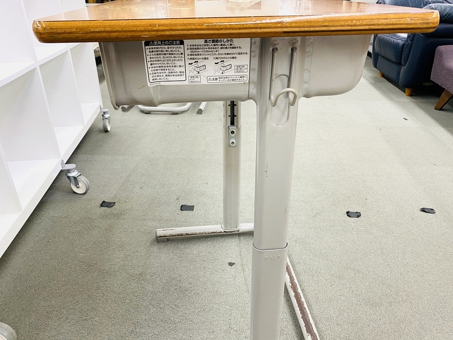 ノスタルジー学校の机&椅子を買取入荷!!【秦野店】｜2020年06