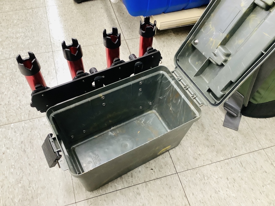 タックルボックス PLANO TANAHACHI カスタムスタンドレッド入荷