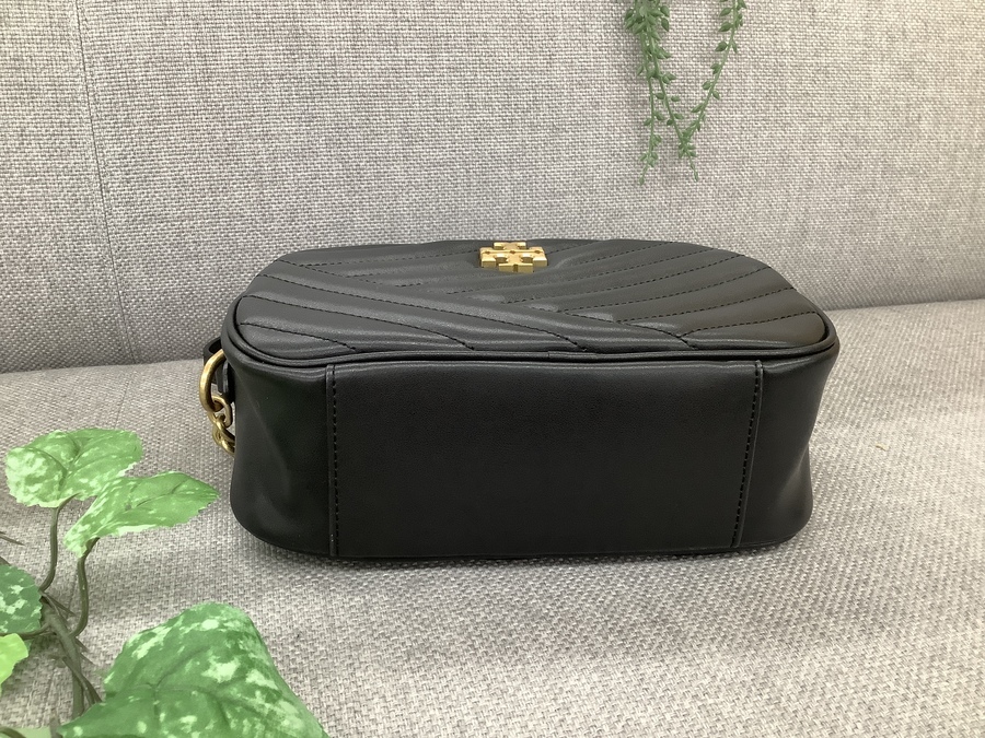 TORY BURCH（トリーバーチ）キルティングチェーンショルダー