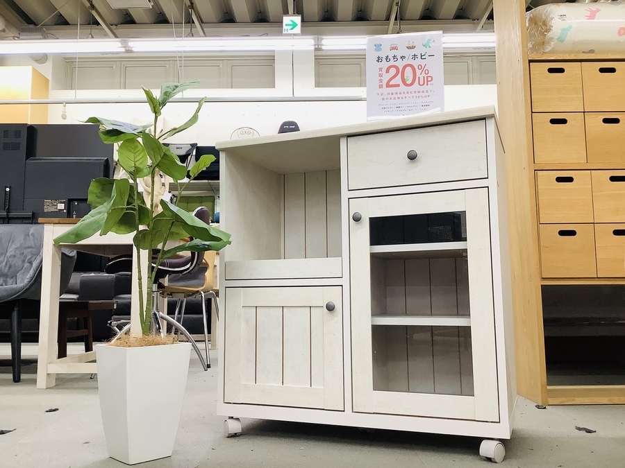 ニトリ レンジ台 ホワイト 木製 アンティーク調 低め リズバレー ニトリ 幅60cm フレンチカントリー風キャビネット(リズバレー