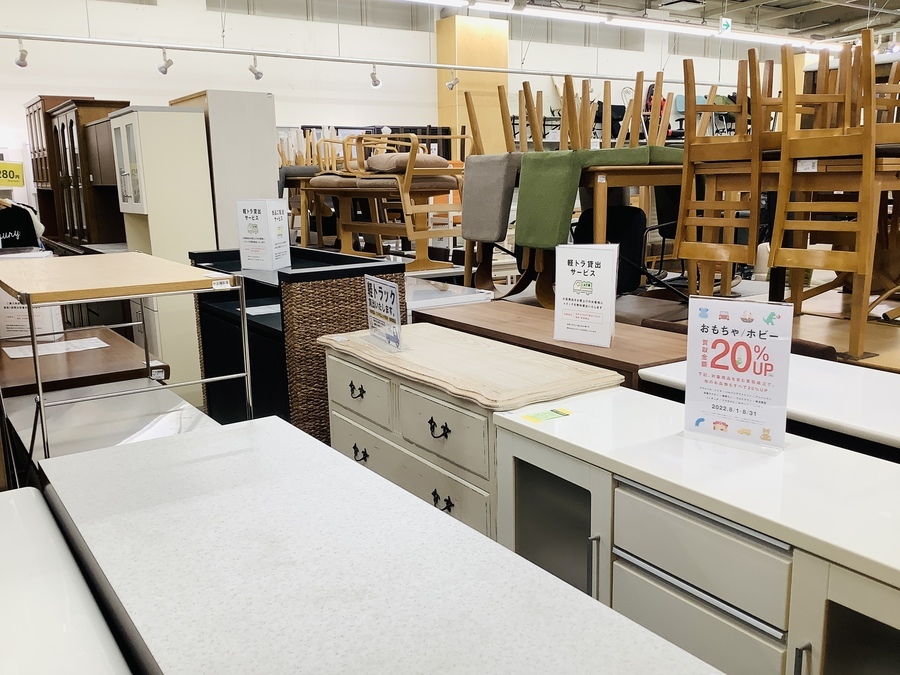 ニトリのキッチンカウンター　レンジ台付（ナチュラル）です。【トレファク東大阪店】 ニトリ カウンターワゴン レンジ台 リズバレー ナチュラルホワイト入荷