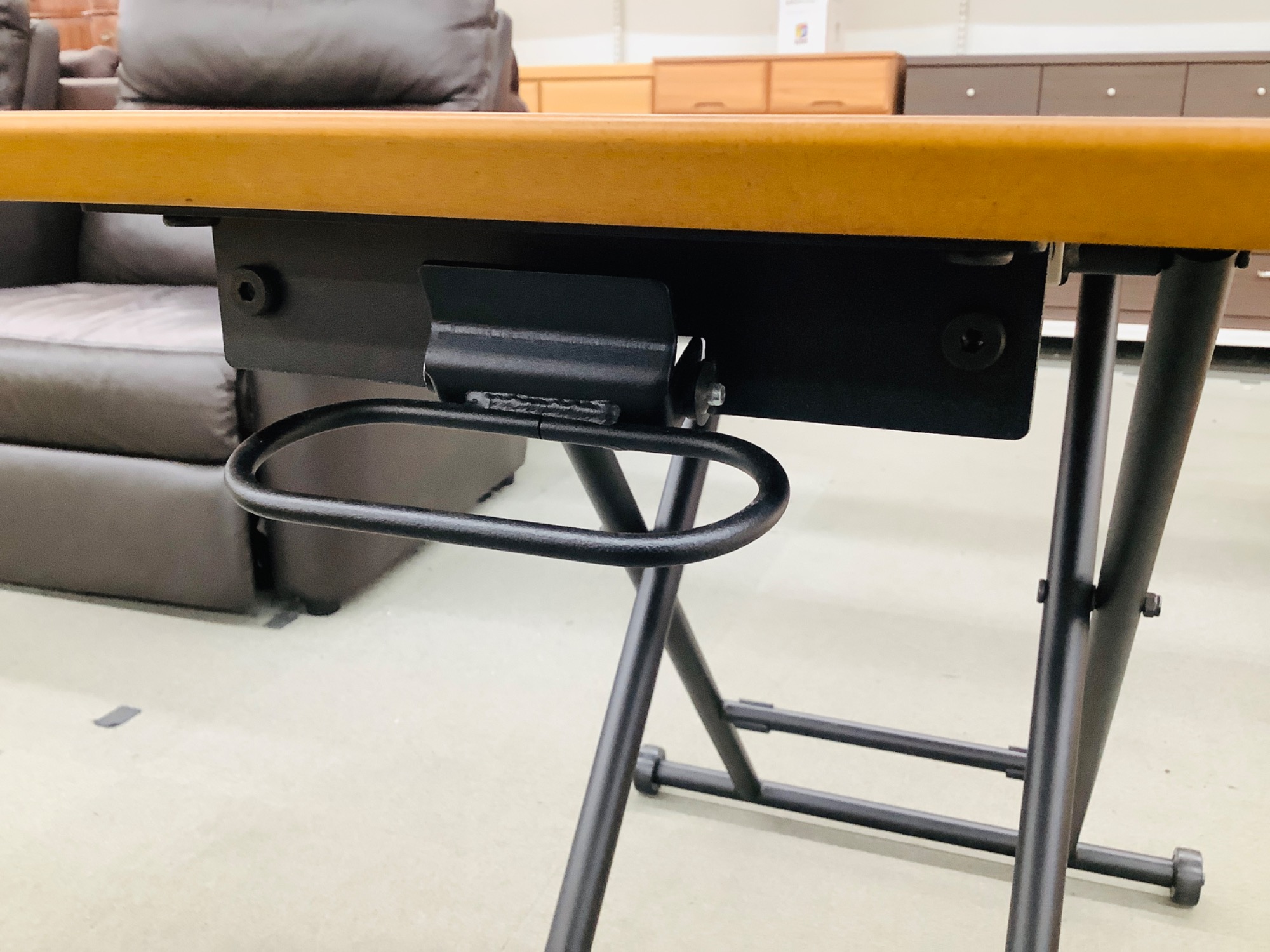 不二貿易(不二貿易） ガス昇降ﾃｰﾌﾞﾙ HK-5011-522入荷致しました