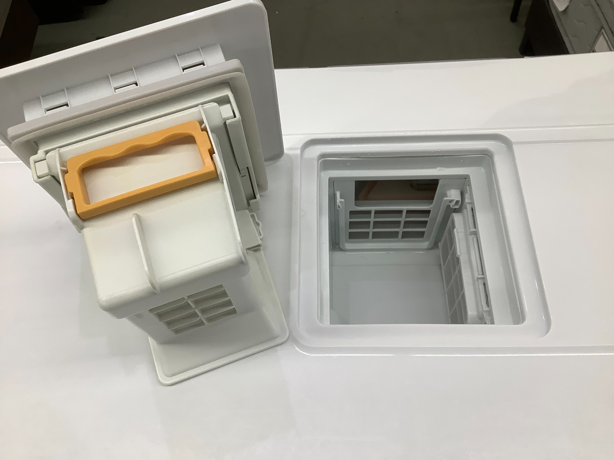 HITACHI(日立)の2020年製ドラム式洗濯乾燥機 BD-SG100Eを買取