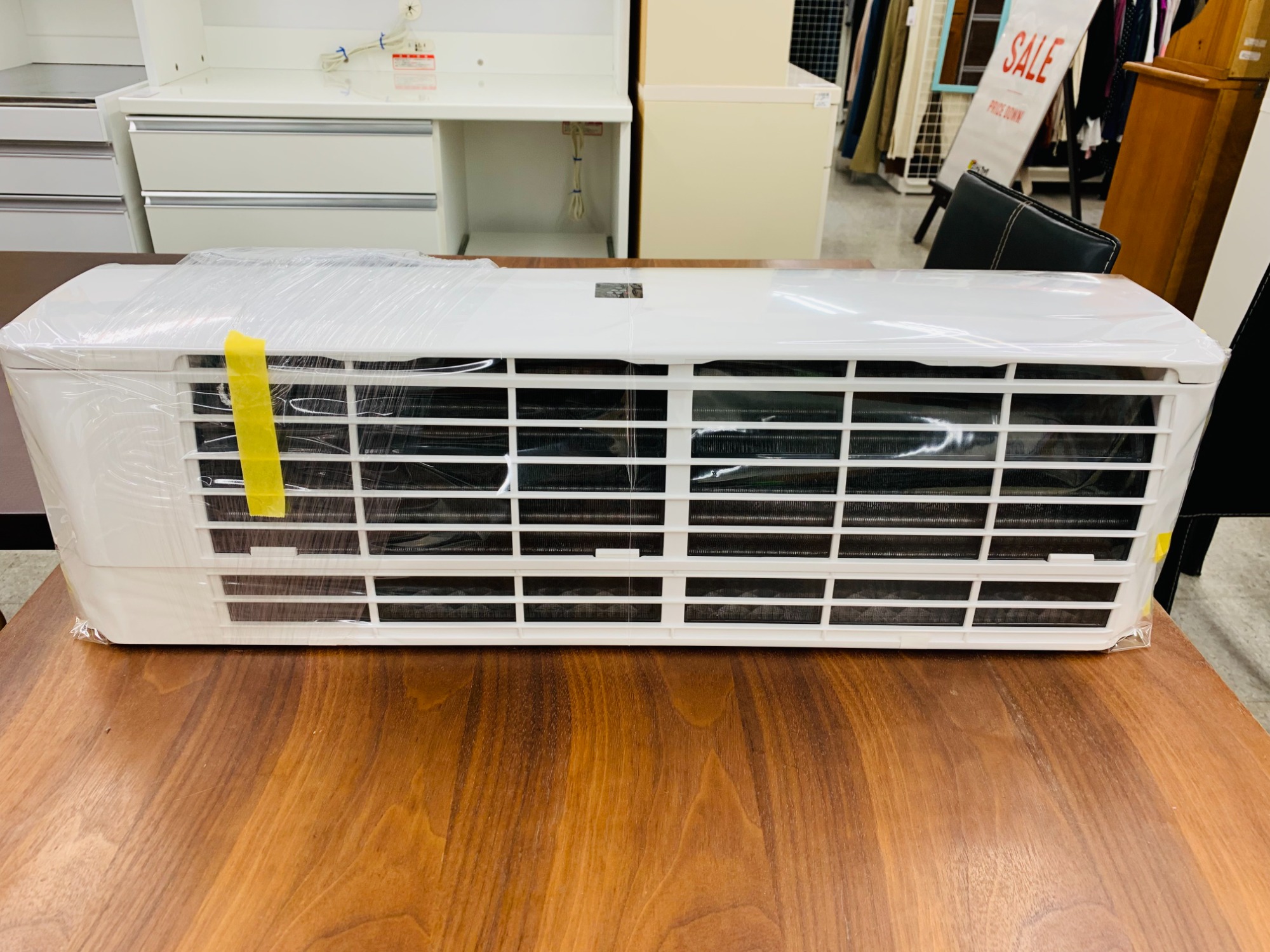 【トレファク中央林間店】壁掛けエアコン SHARP AY-N22N-W エアコン 2021年 N-Nシリーズ ホワイト系 AY-N22N-W [おもに6畳用