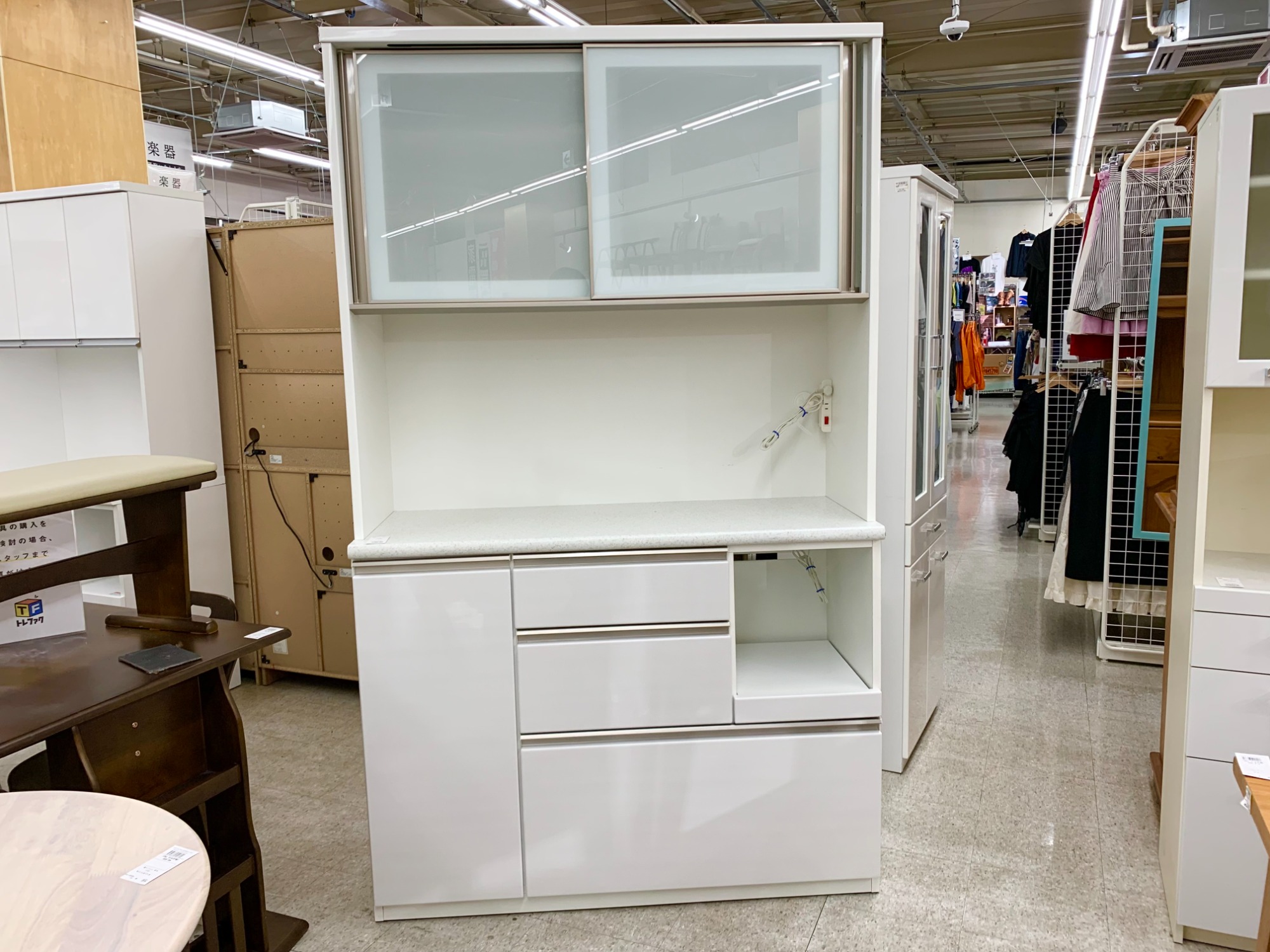 ニトリ 2枚扉レンジボード ホワイト 買取入荷いたしました！！！｜2023