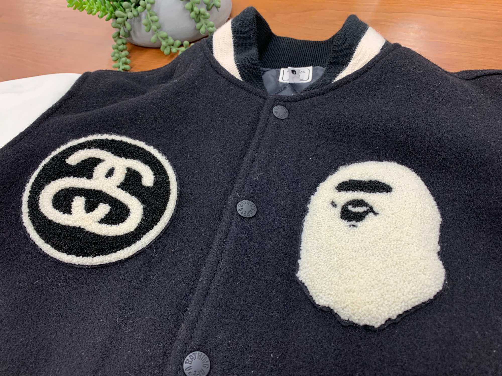 最新メンズ - A BATHING APE×STUSSY コラボ スタジャン レア