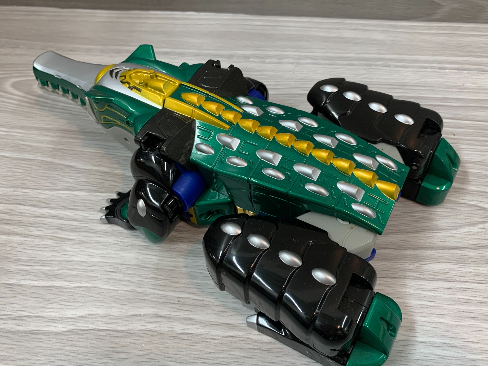 スマホで購入』百獣戦隊ガオレンジャー DXガオハンター 買取入荷いたし