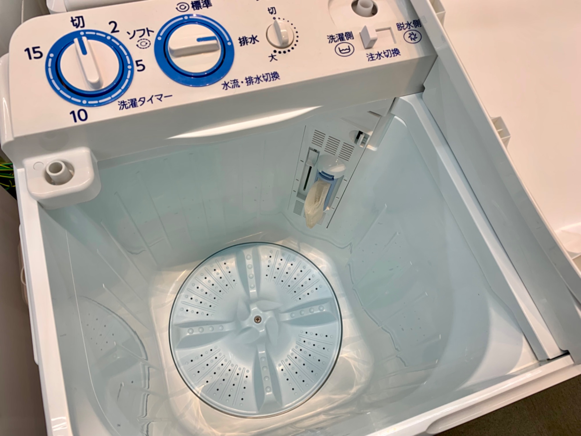 【値下げしました】AQUA 2層式洗濯機 AQW-N50【トレファク秦野店】 家電買取強化中！！！AQUA(アクア)2槽式洗濯機5.0kg AQW-N50買取入荷