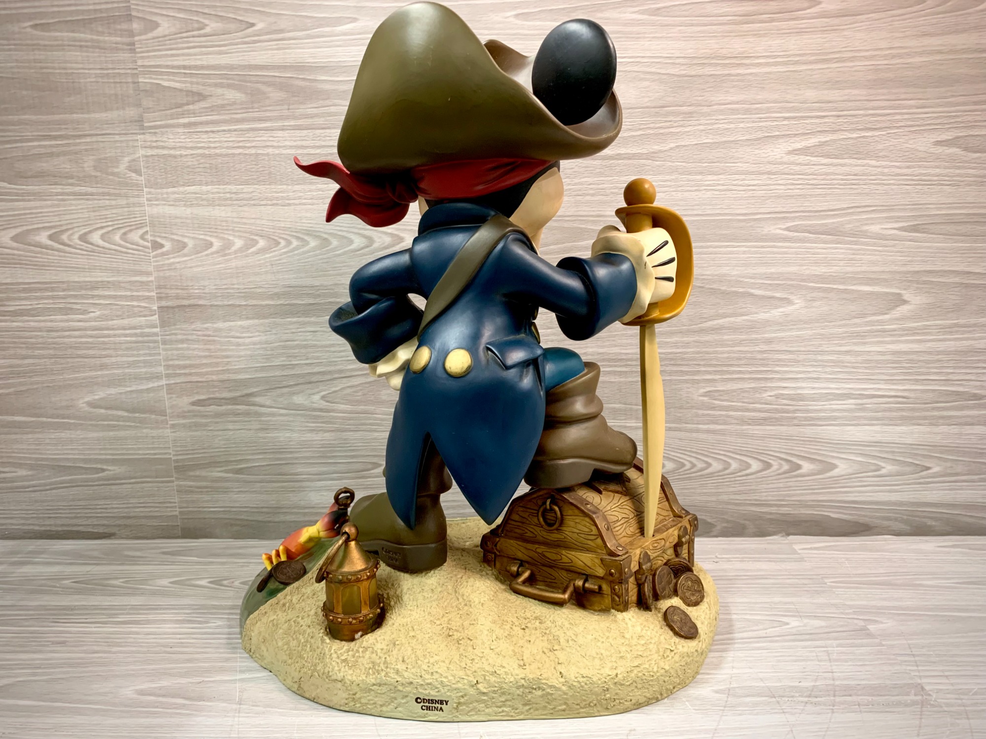 ご来店限定】 ビッグフィギュア ミッキーマウス/カリブの海賊