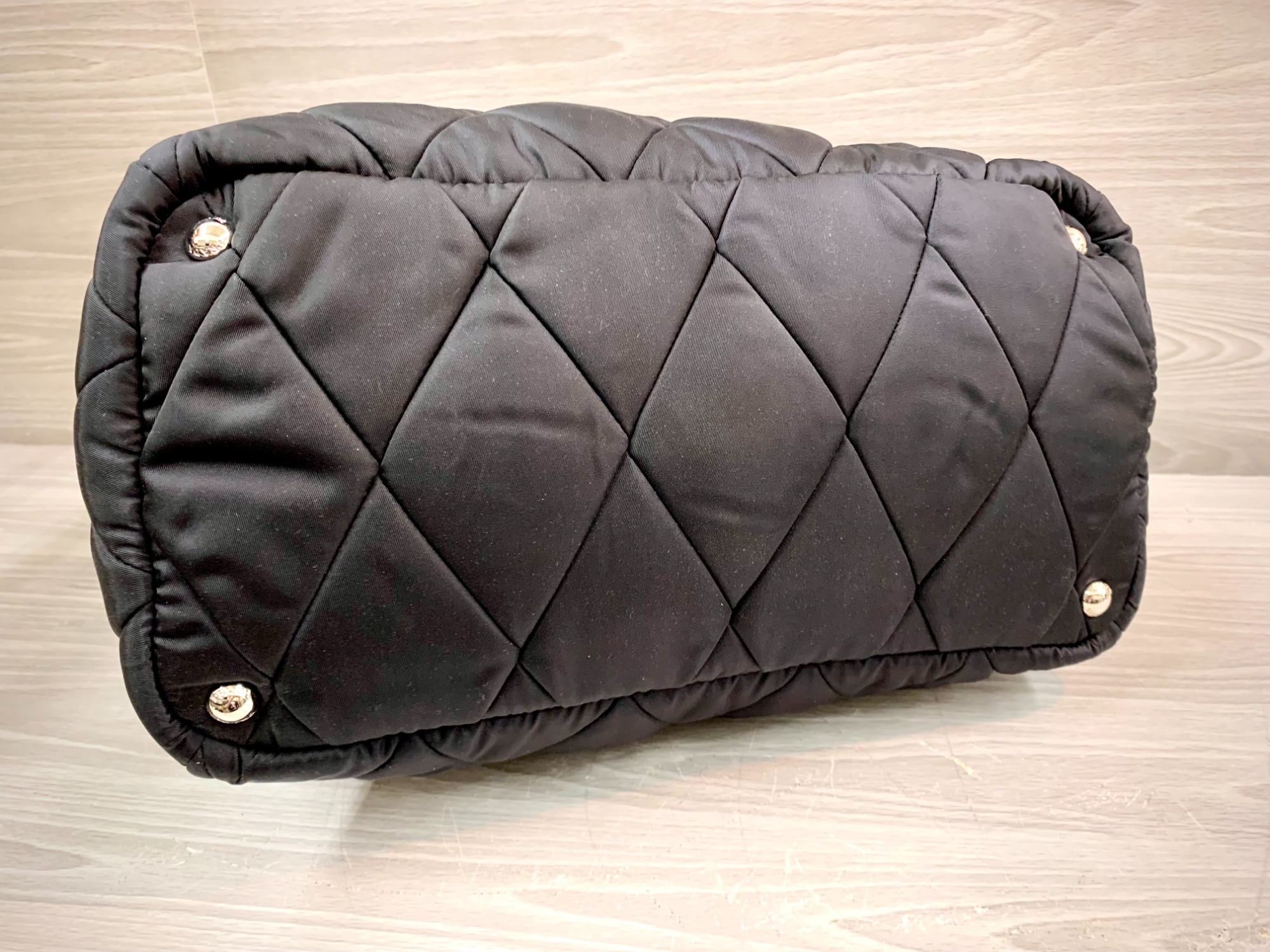 PRADA ブラック キルティング バッグ 楽天市場】【未使用品】 プラダ トートバッグ スモール