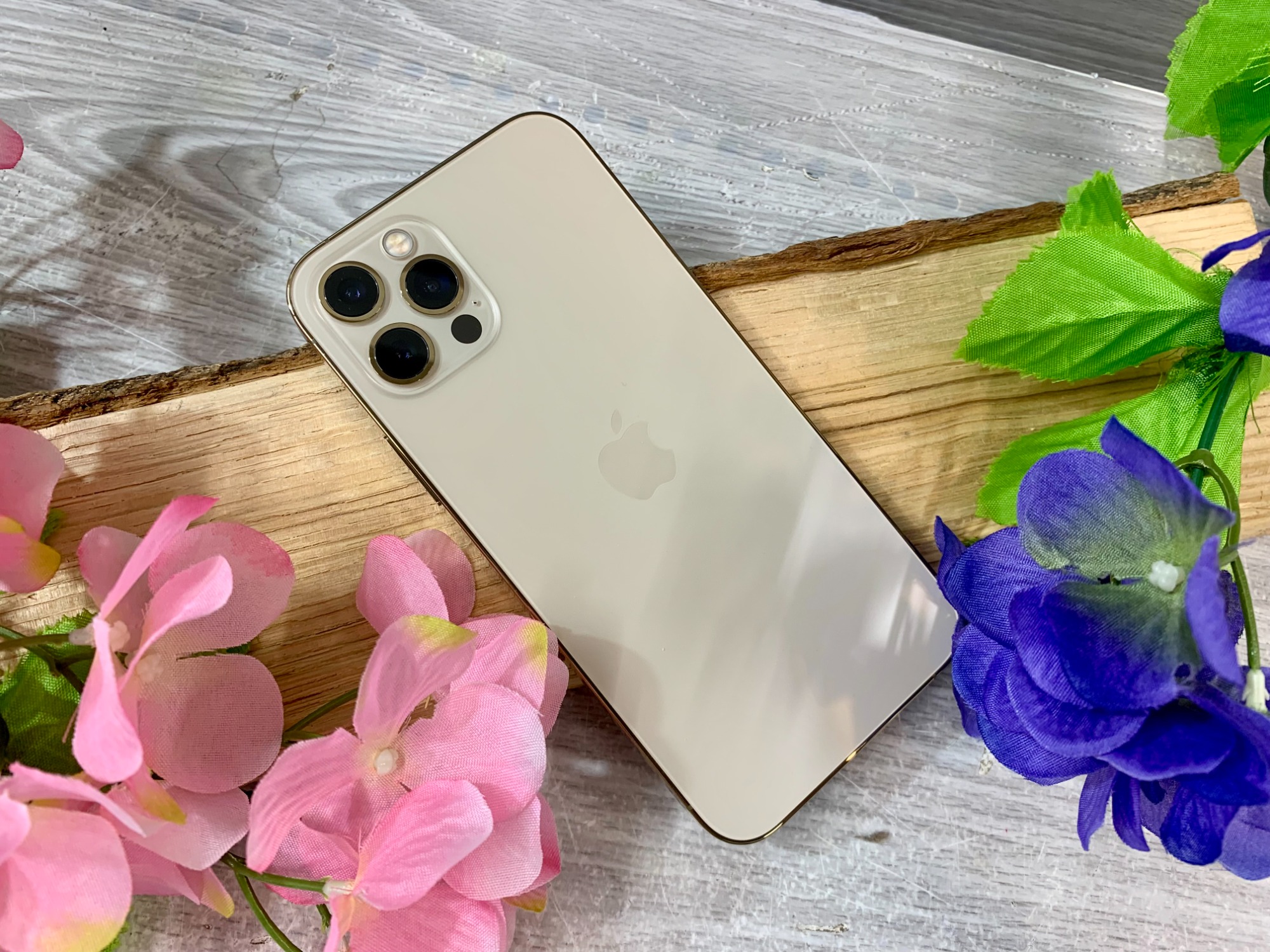 Apple(アップル) iPhone12 Pro NGMC3J/A 買取入荷しました｜2025