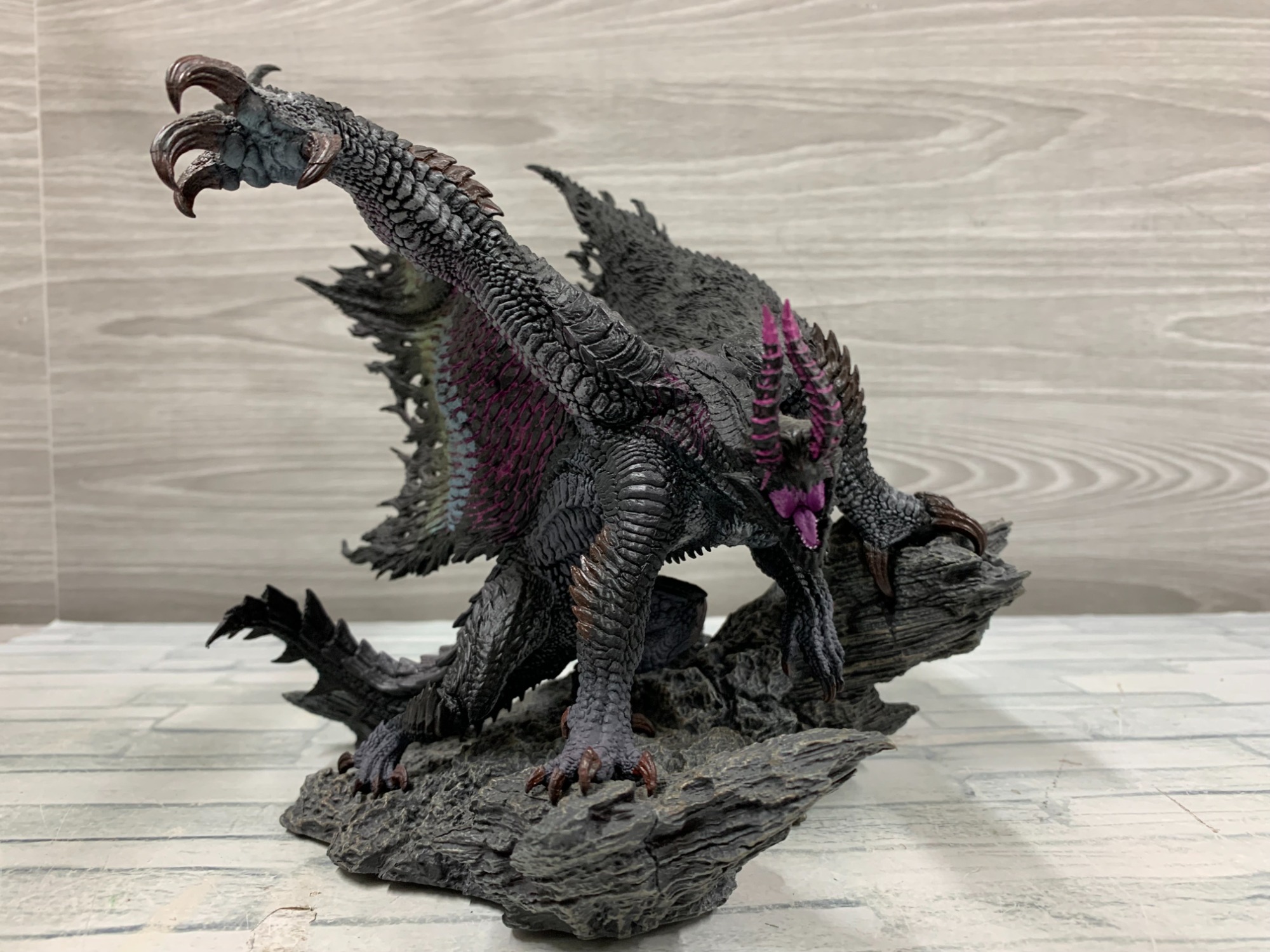 スマホで購入】カプコンフィギュアビルダー クリエイターズモデル 黒蝕