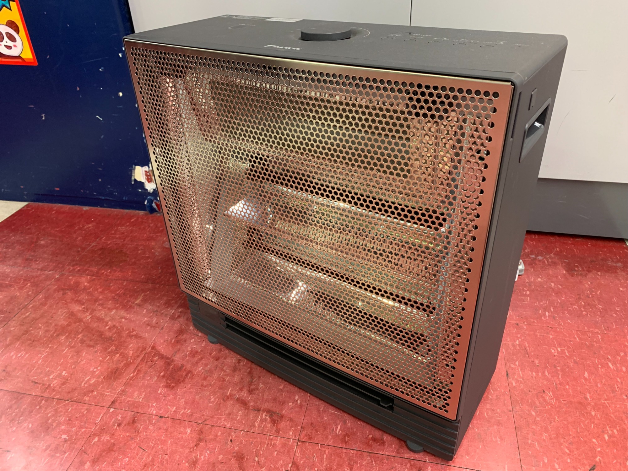 冬物家電買取強化中】DAIKIN(ダイキン)遠赤外線ヒーター WRH135AS-H