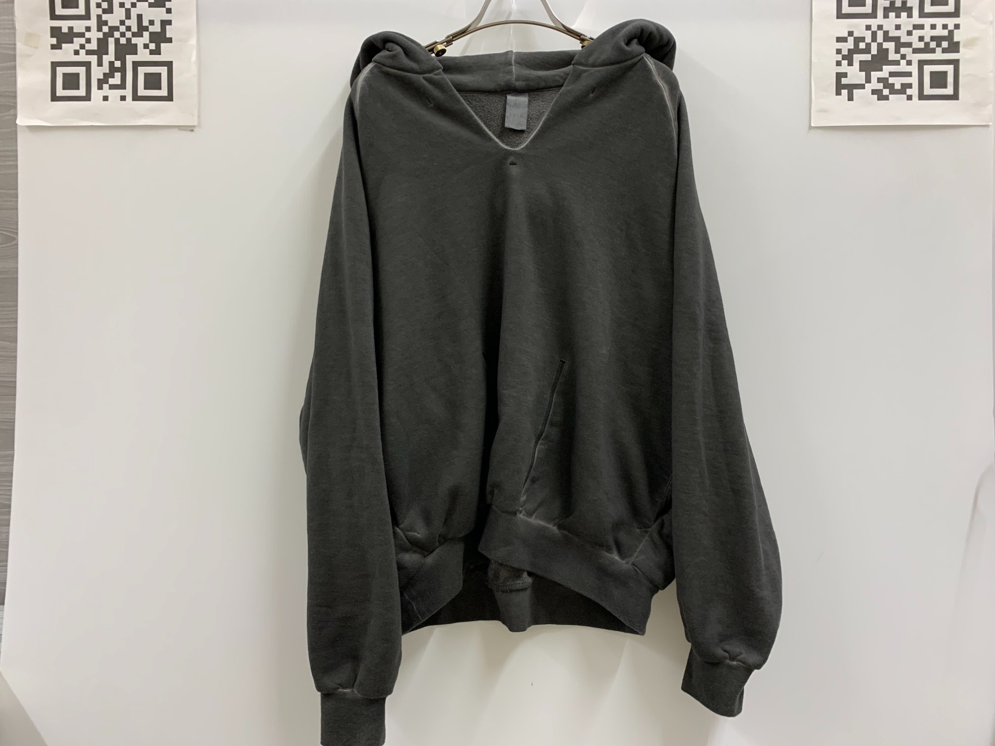 新品同品　即完売品　VEIN パーカー　フーディ　スウェット ヴェイン 新品同品即完売品VEIN パーカーフーディスウェット ヴェイン