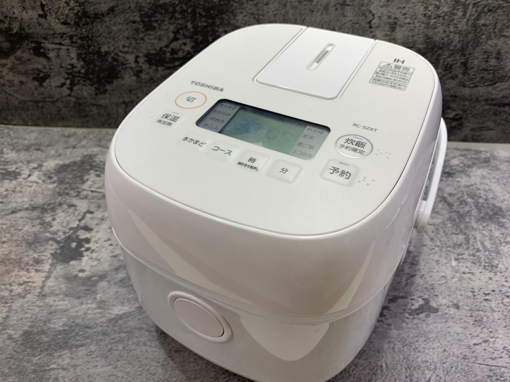 新生活のご準備に！】TOSHIBA(東芝)IH炊飯ジャー RC-4ZXT 3合 2024年製